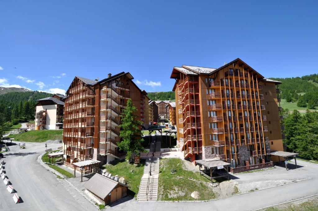 Castor & Pollux Aparthotel Risoul Exteriör bild